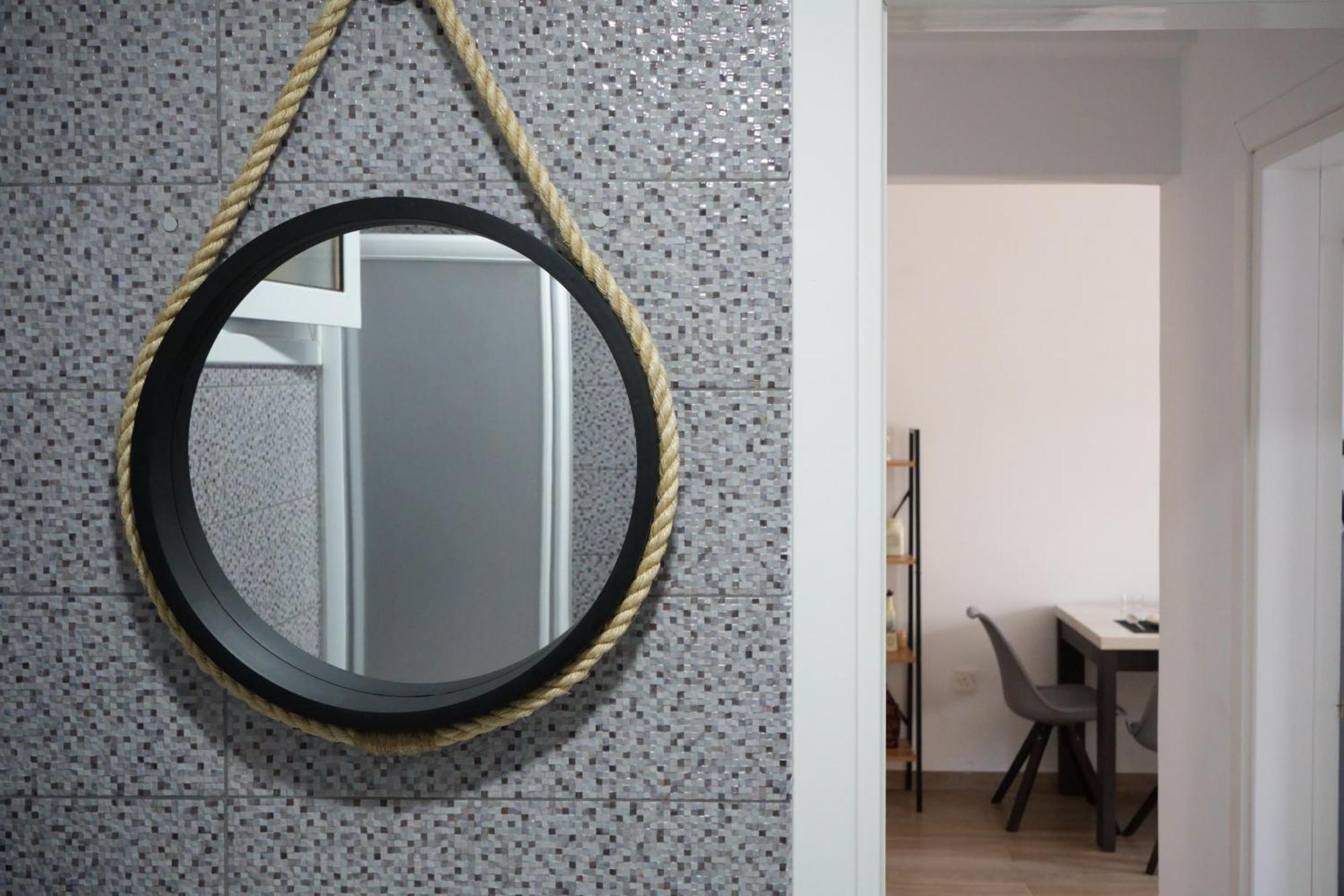 Nomad's Nest - Quiet Flat With Terrace Apartment *